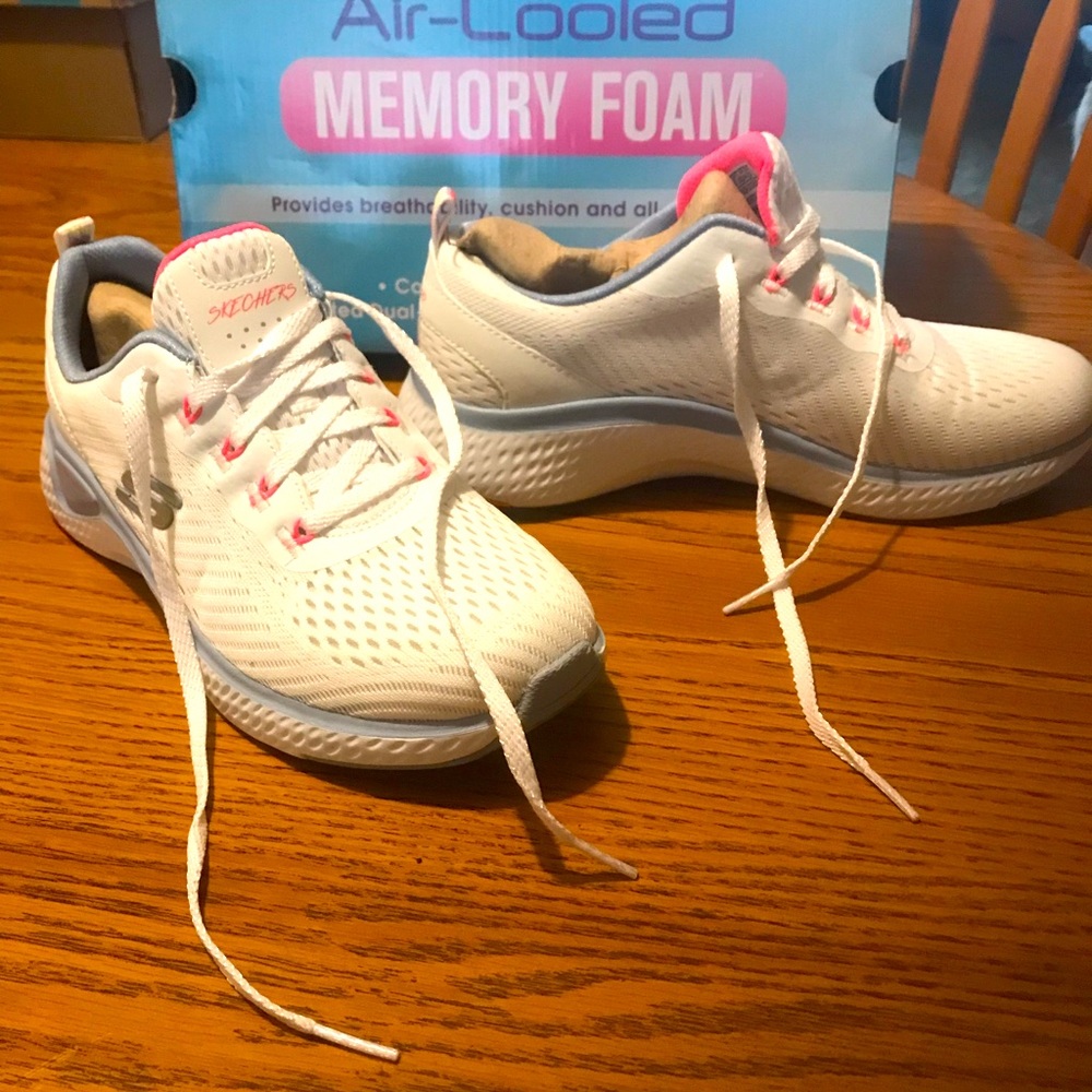 Skechers Air-Cooled memory foam sneakers